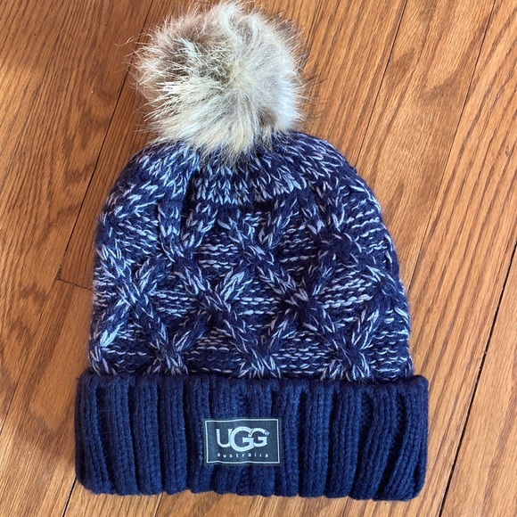 UGG Accessories - Chunky knit crisscross pattern hat with Pom Pom